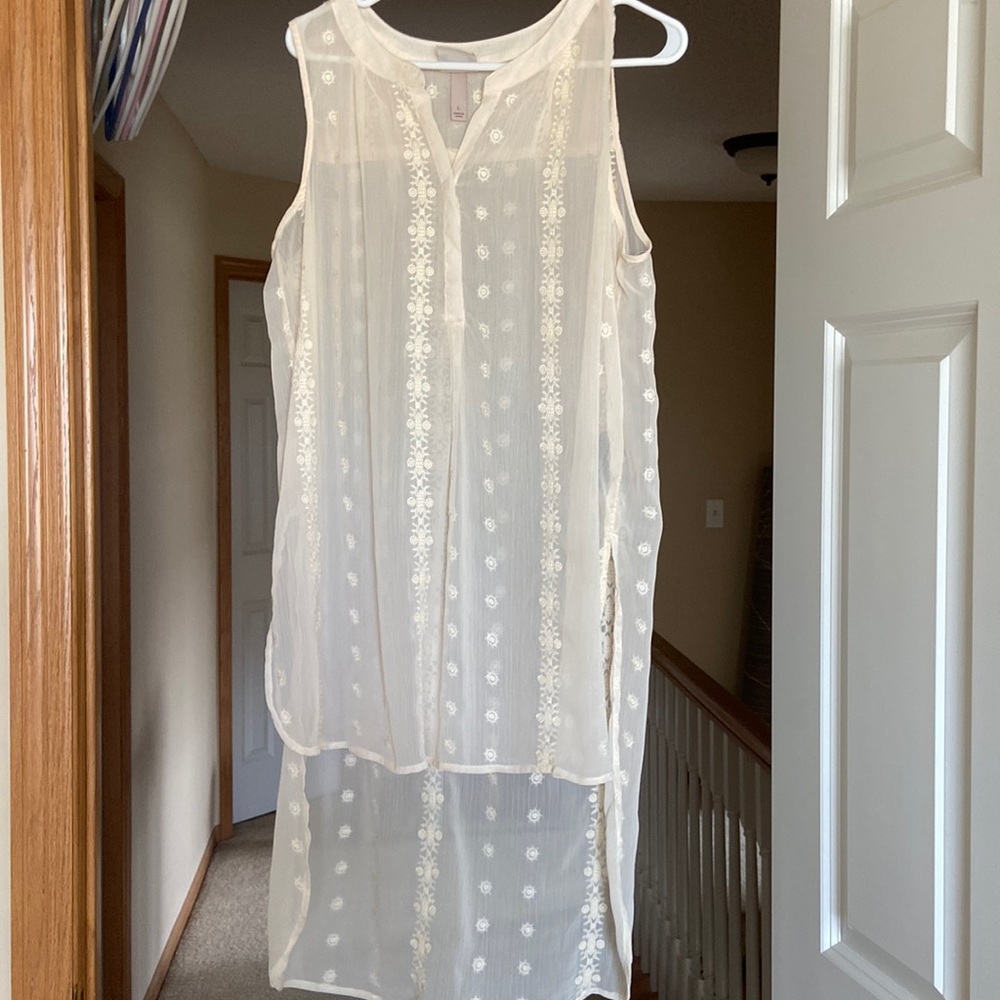 Knox Rose high/low sheer sleeveless blouse